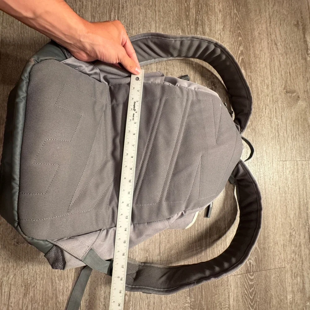 Nike Hoops Elite Max Air Team 2.0 Backpack Gray Quad Zip Basketball Bag Outdoor
